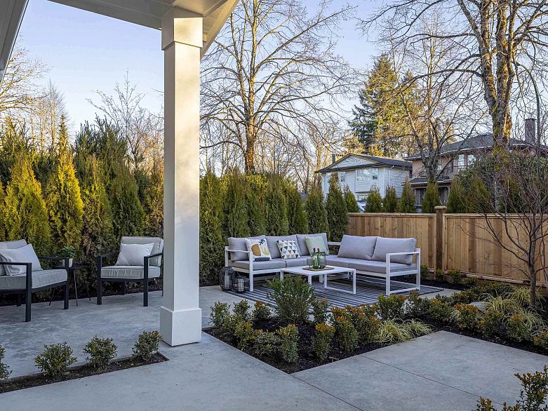 1 3919 W 18th Avenue