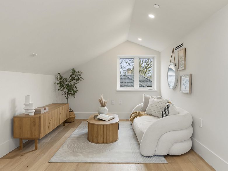 1 3919 W 18th Avenue