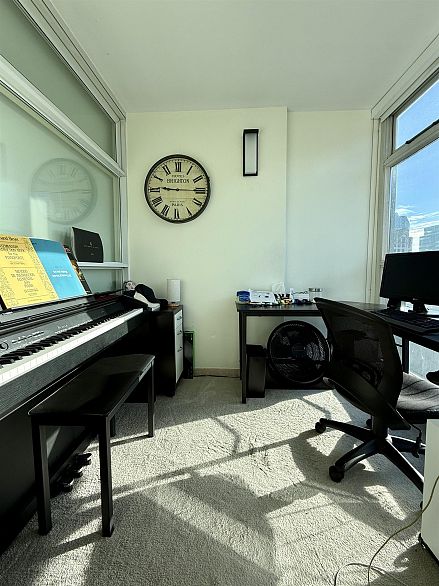 1701 438 Seymour Street