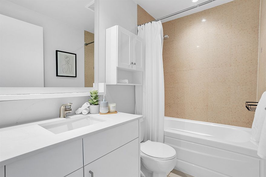 1455 Strathmore Mews