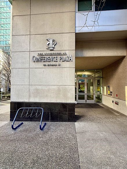 1701 438 Seymour Street