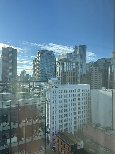 1701 438 Seymour Street