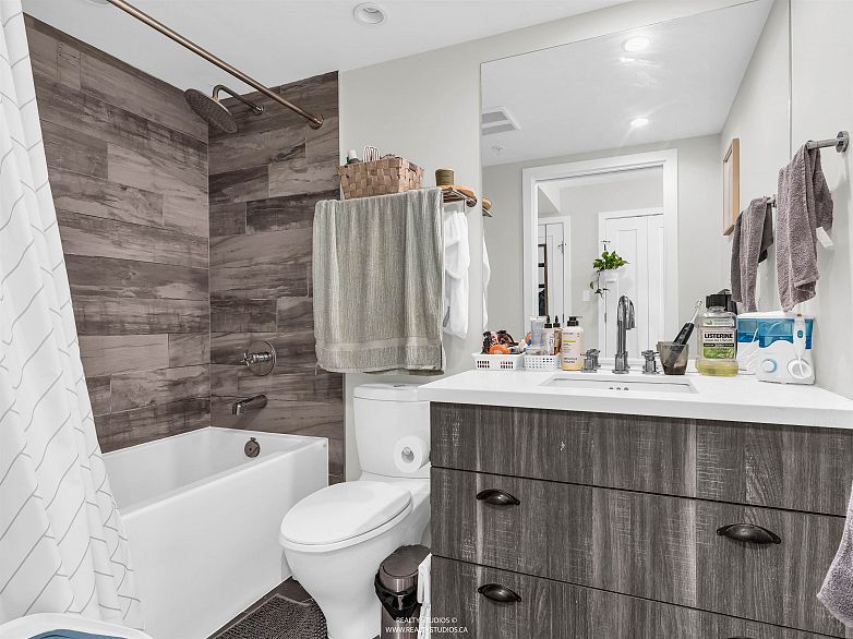 509 311 E 6th Avenue