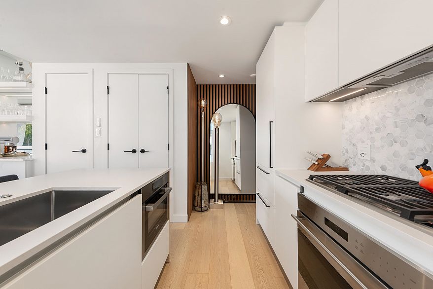 403 1365 Davie Street