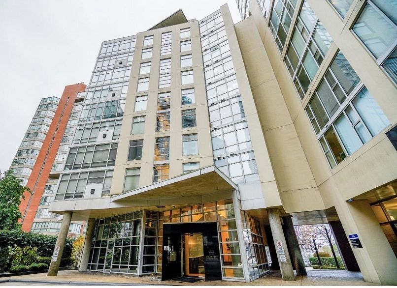 503 990 Beach Avenue