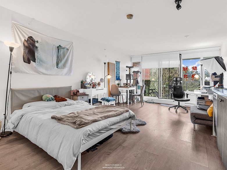 509 311 E 6th Avenue