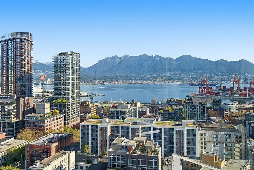 2705 63 Keefer Place