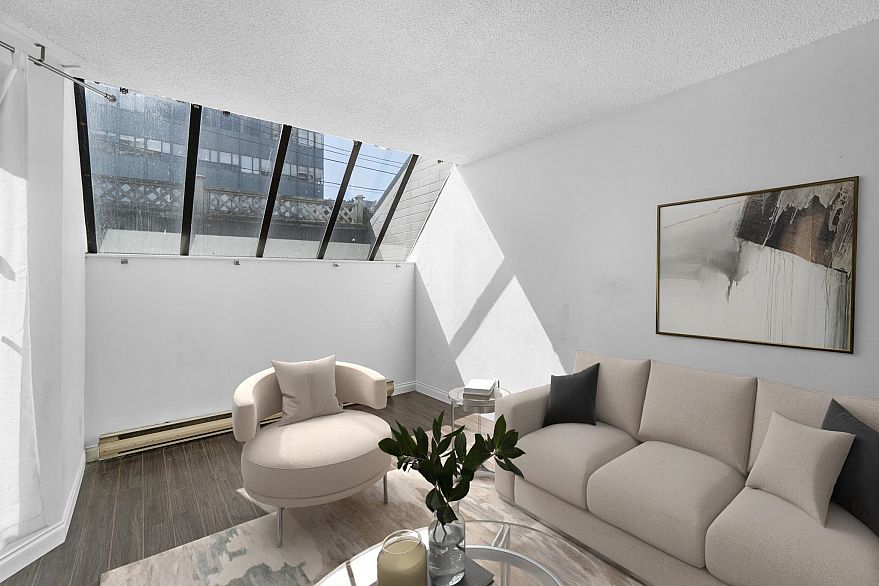 207 1270 Robson Street