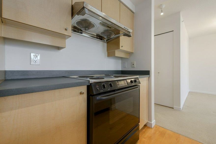 1901 1008 Cambie Street