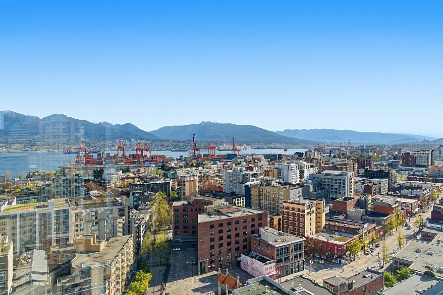 2705 63 Keefer Place