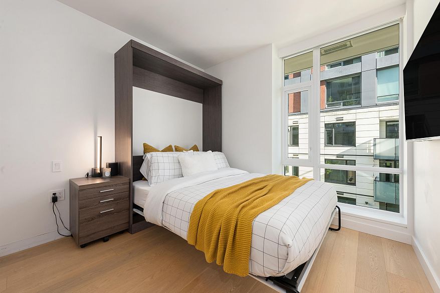 403 1365 Davie Street