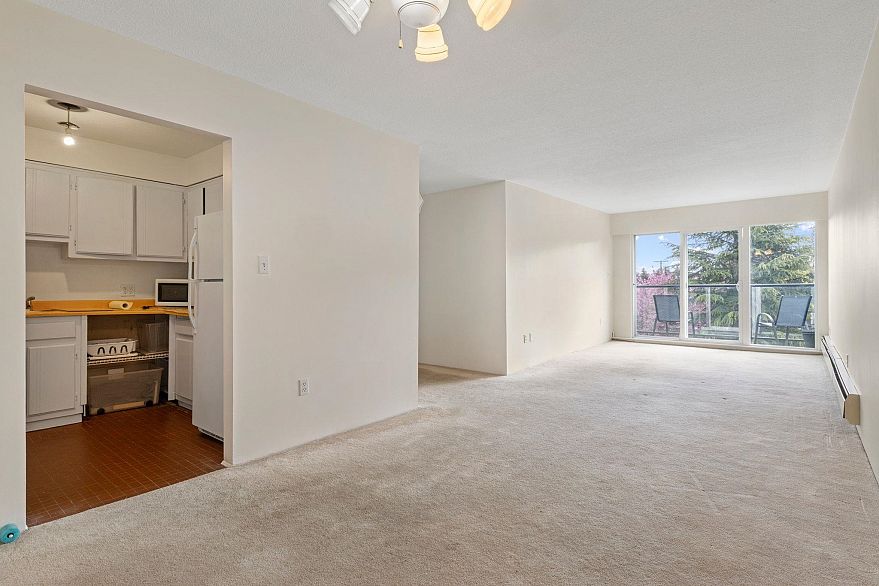 10 2223 Prince Edward Street