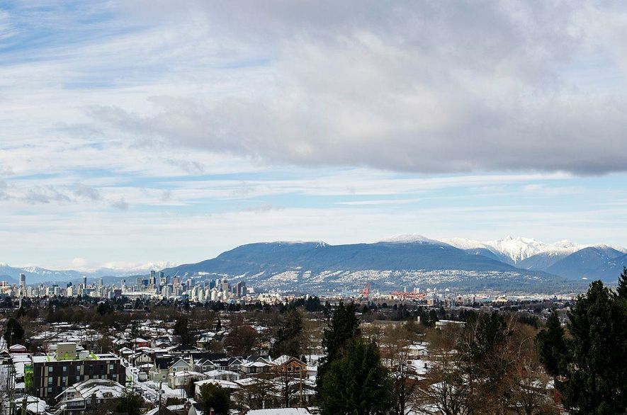 808 2435 Kingsway Street