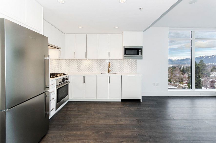 808 2435 Kingsway Street