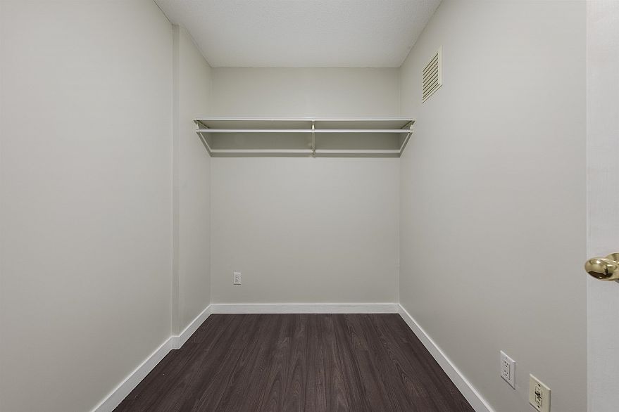 309 1189 Howe Street