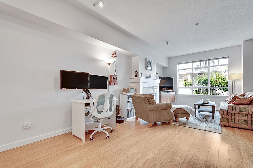 3264 Clermont Mews