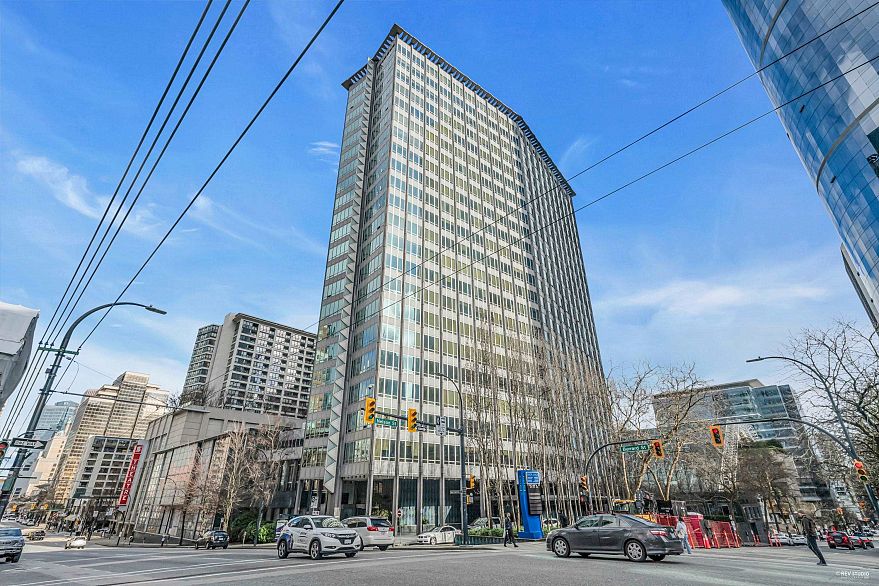 1512 989 Nelson Street