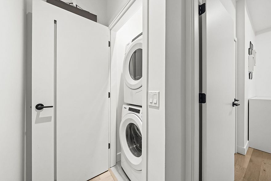 3958 Dumfries Street