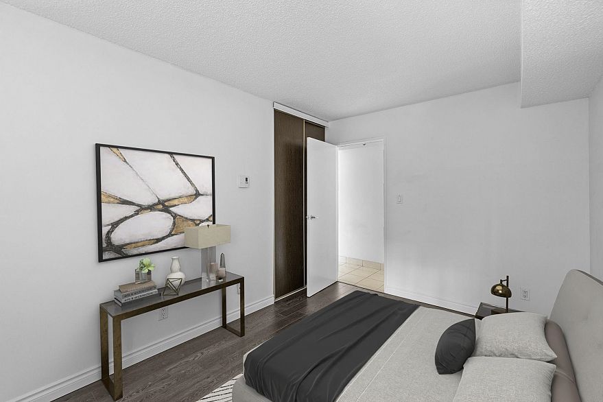 207 1270 Robson Street