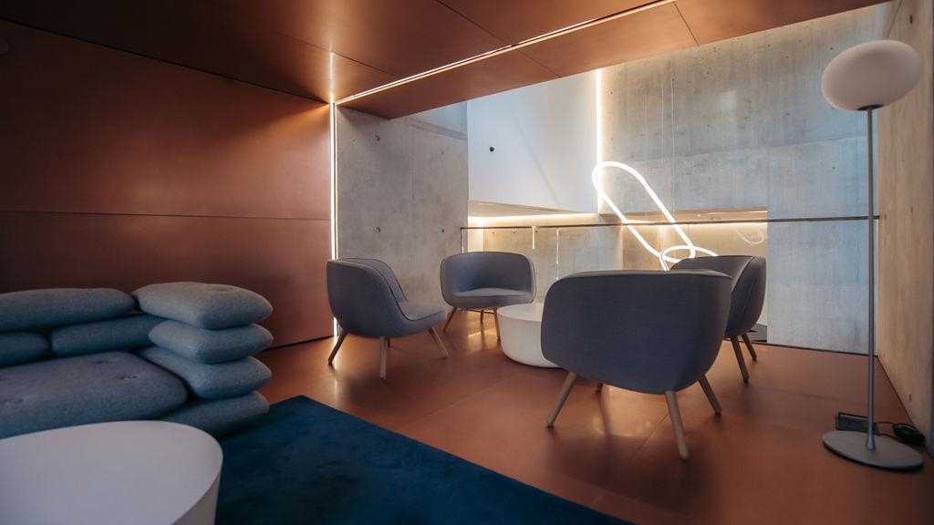 4906 1480 Howe Street