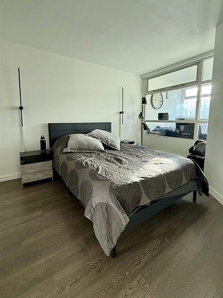 1701 438 Seymour Street