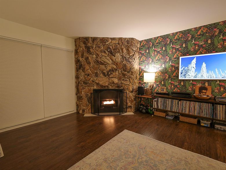 310 1266 W 13th Avenue