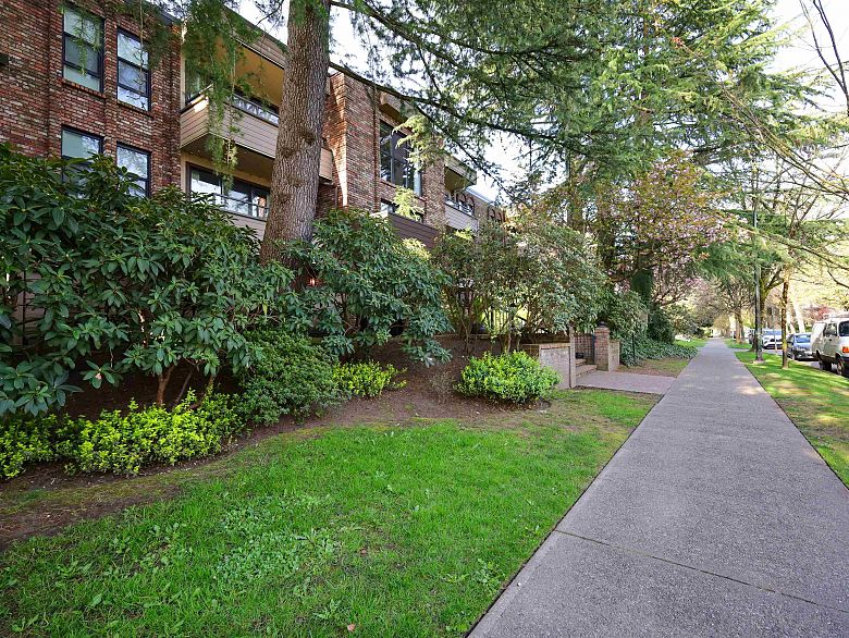 310 1266 W 13th Avenue