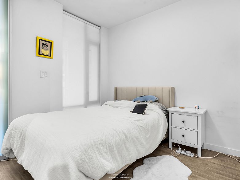 203 1661 Quebec Street