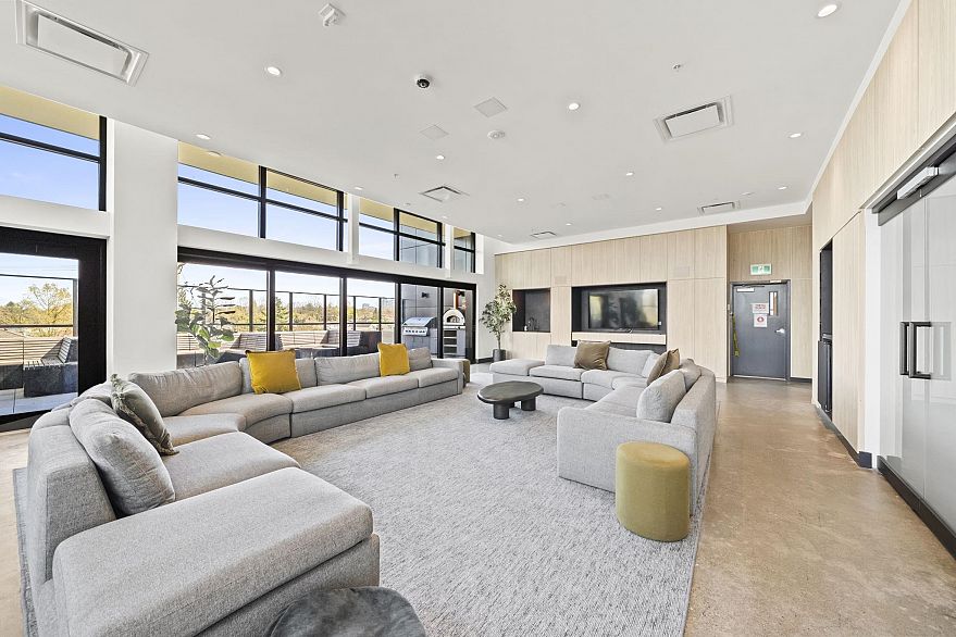 3958 Dumfries Street