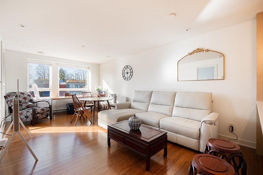 403 2481 Waterloo Street