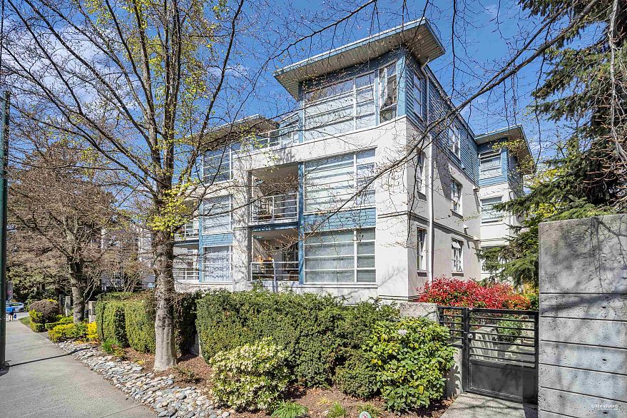 404 2575 W 4th Avenue