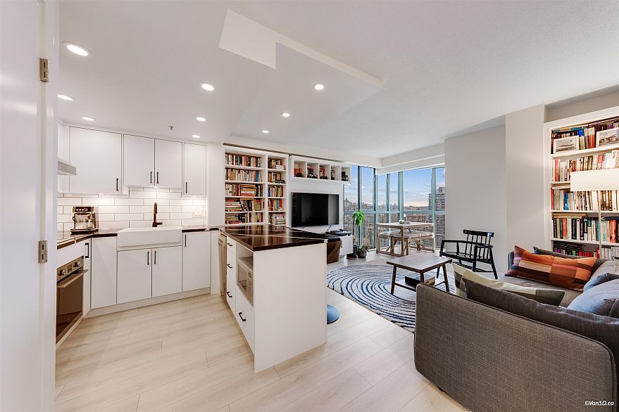 2704 1188 Howe Street