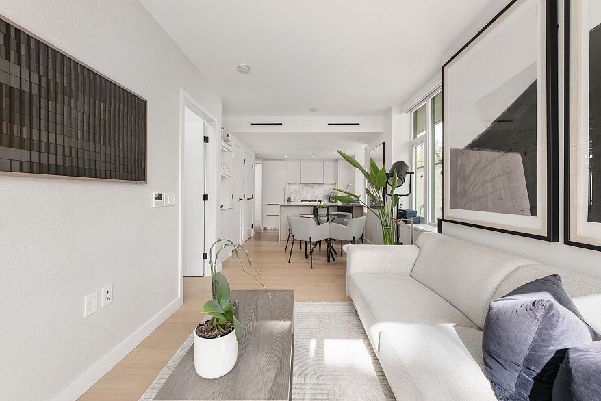 403 1365 Davie Street