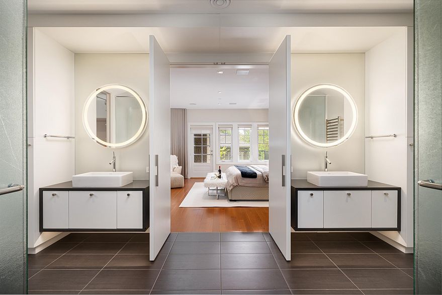 5961 Churchill Street