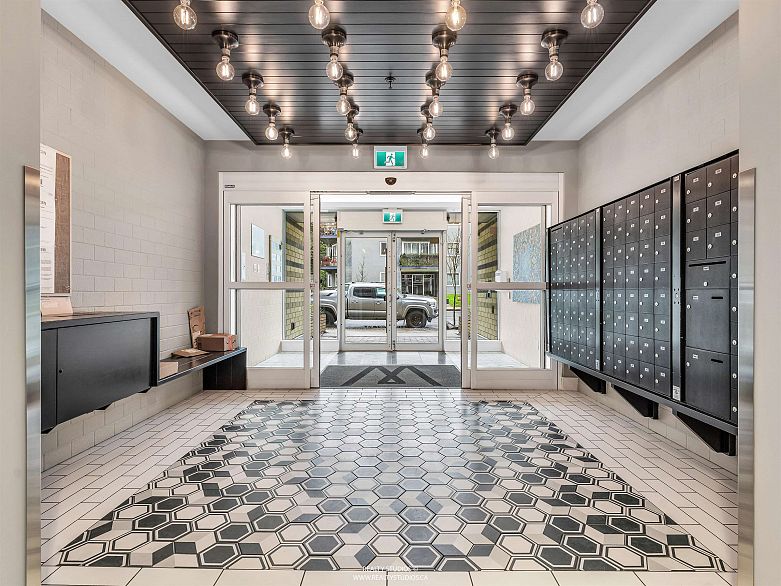 509 311 E 6th Avenue