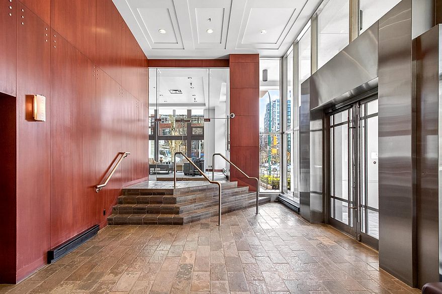 601 1003 Pacific Street