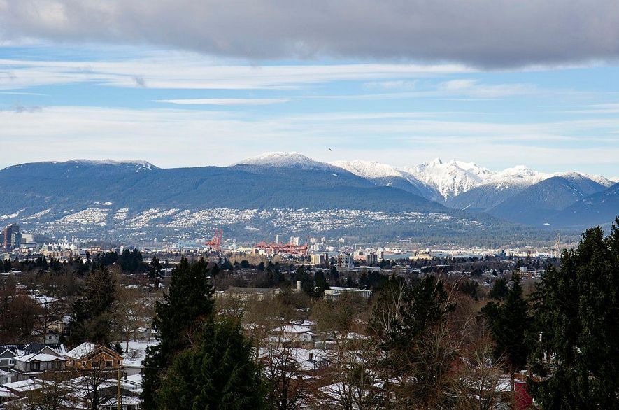 808 2435 Kingsway Street