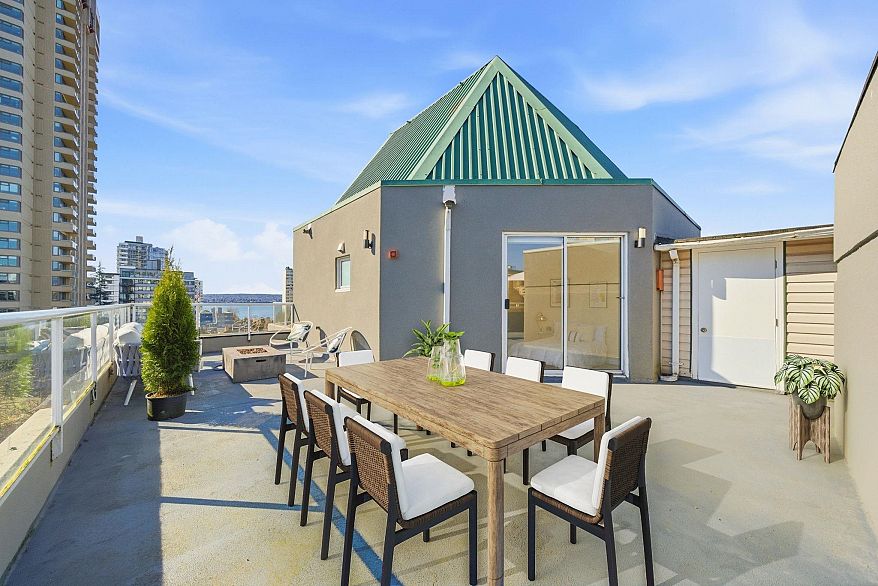 702 1771 Nelson Street