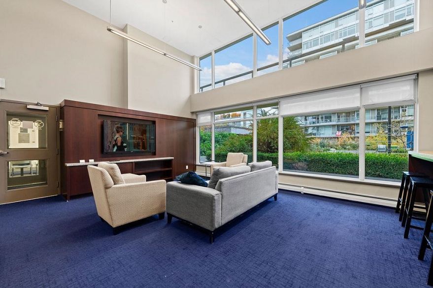 1708 168 W 1st Avenue