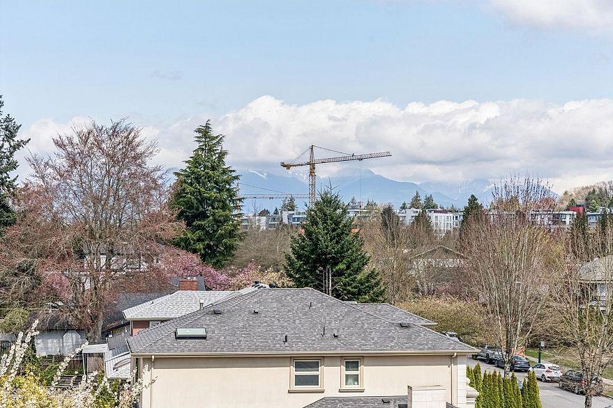 504 655 W 41st Avenue