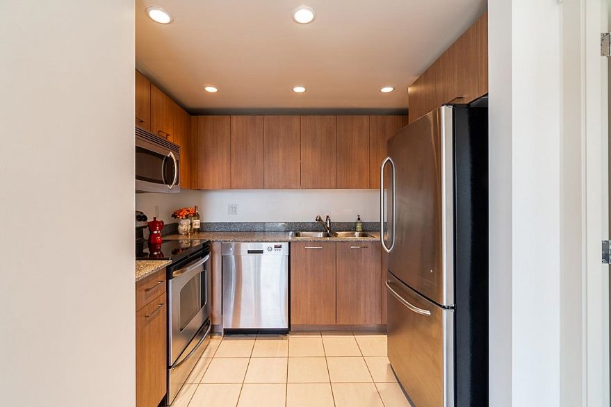 1208 1212 Howe Street