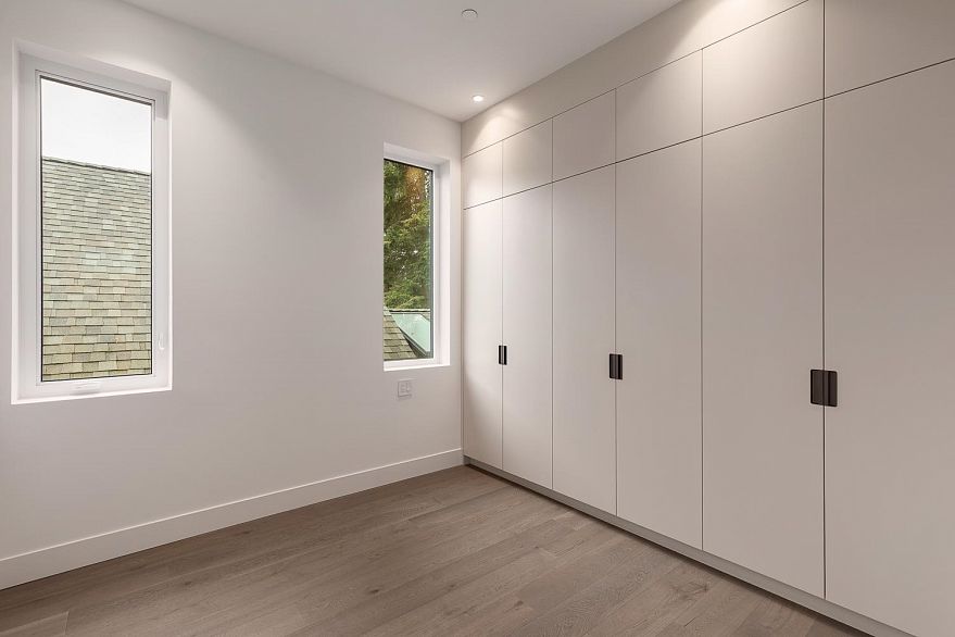 2 3617 W 12th Avenue