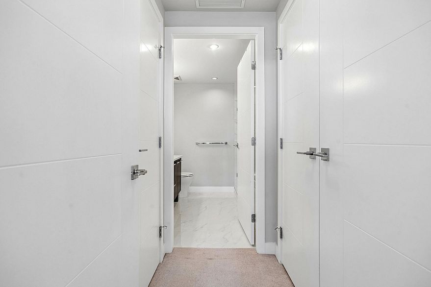 504 655 W 41st Avenue