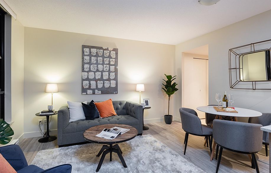 2609 928 Homer Street