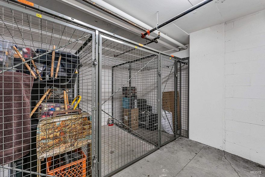 1703 1618 Quebec Street