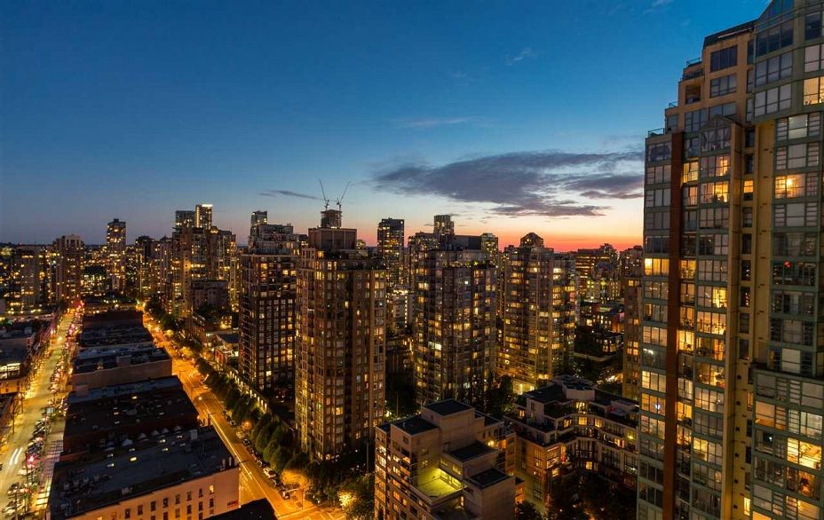 2609 928 Homer Street