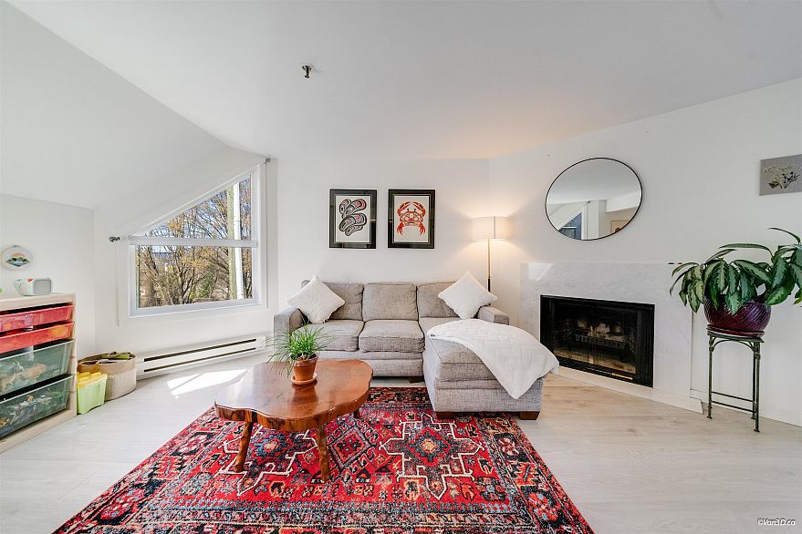 F7 1100 W 6th Avenue