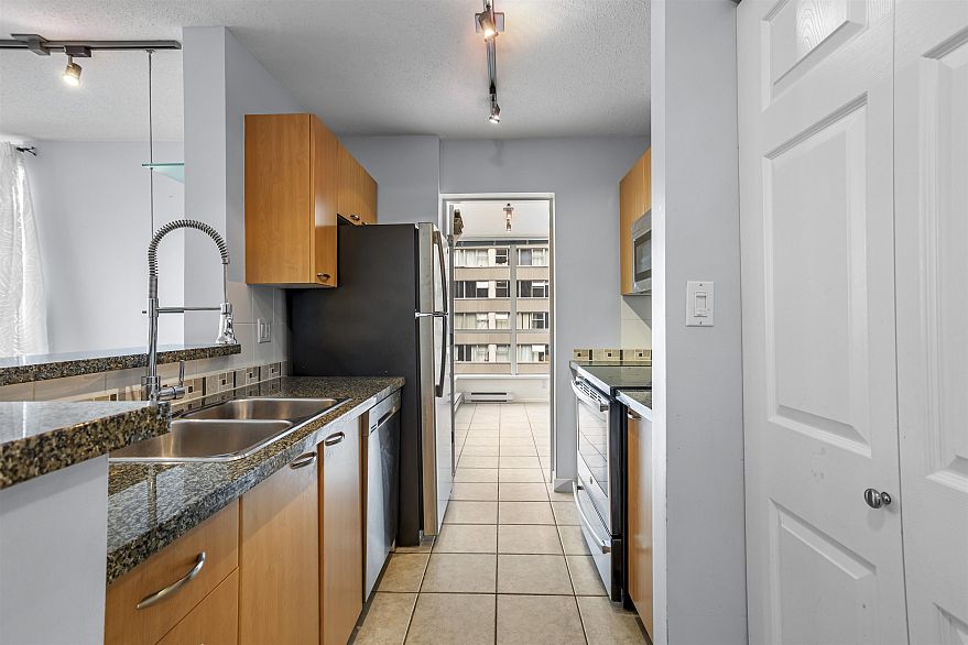 1506 1420 W Georgia Street