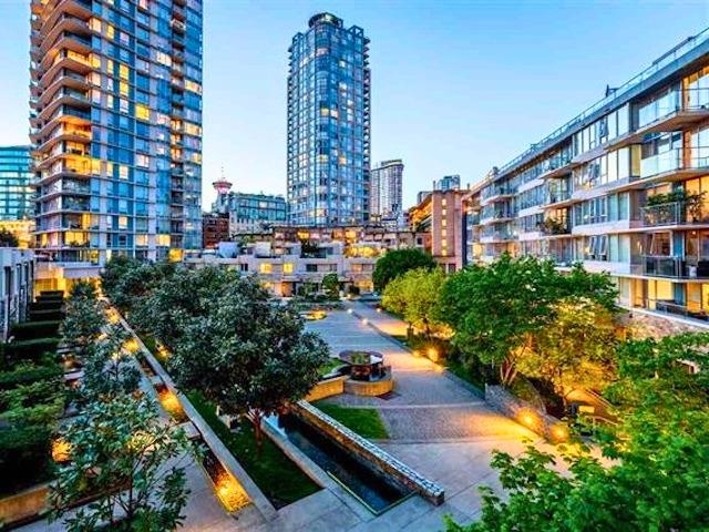 808 689 Abbott Street