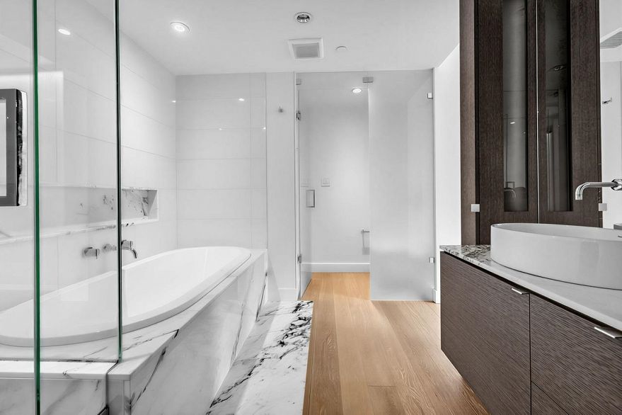 1202 1499 W Pender Street